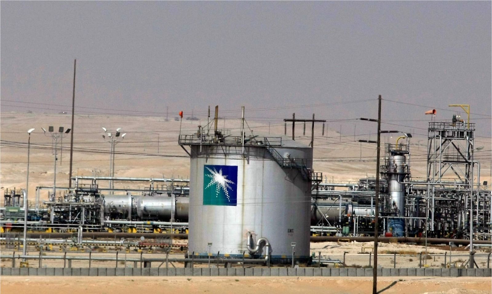 ضغوط النفط تُدخل الاقتصاد السعودي نطاق الانكماش لأول مرة في عامين ونصف